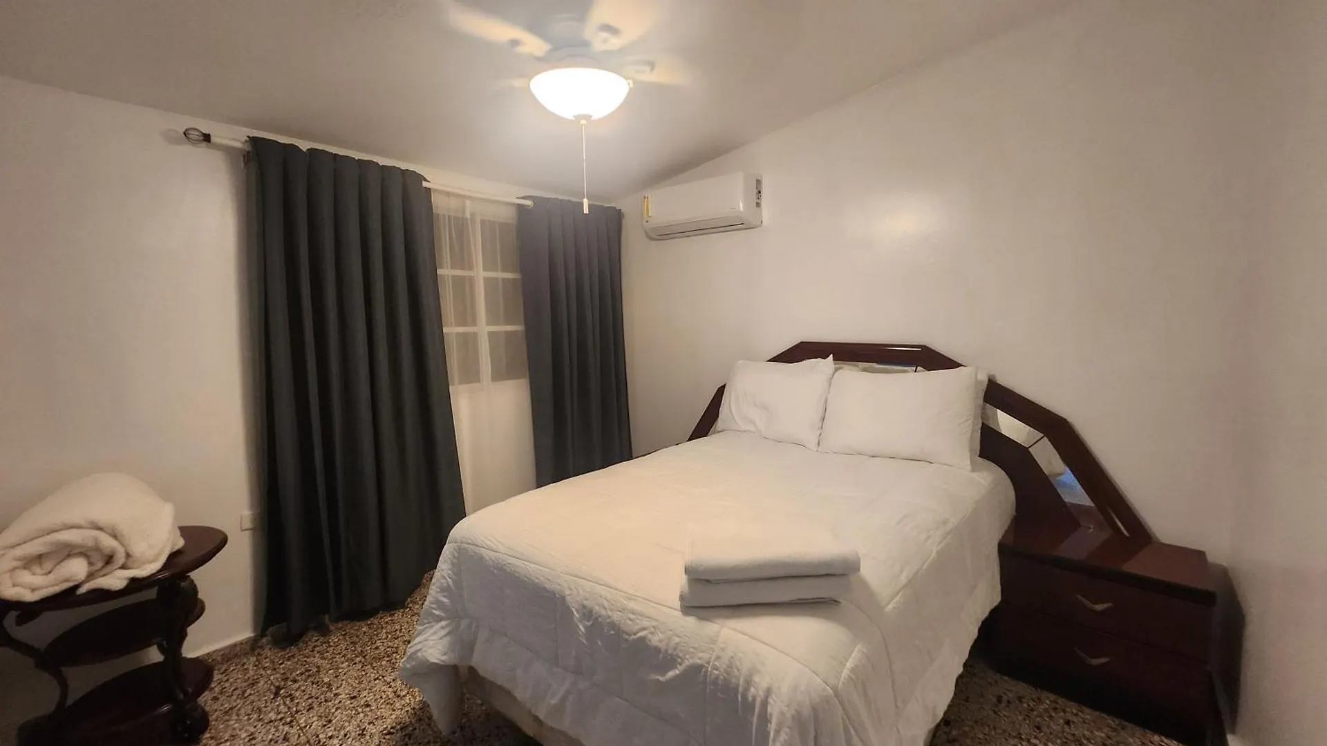 Вилла Private House With Pool, Ac, Bbq, Fast Wi-Fi, Pet & Family Friendly, Near Colonial Zone, Mirador Sur Park & Ocean, In Санто-Доминго 0*,