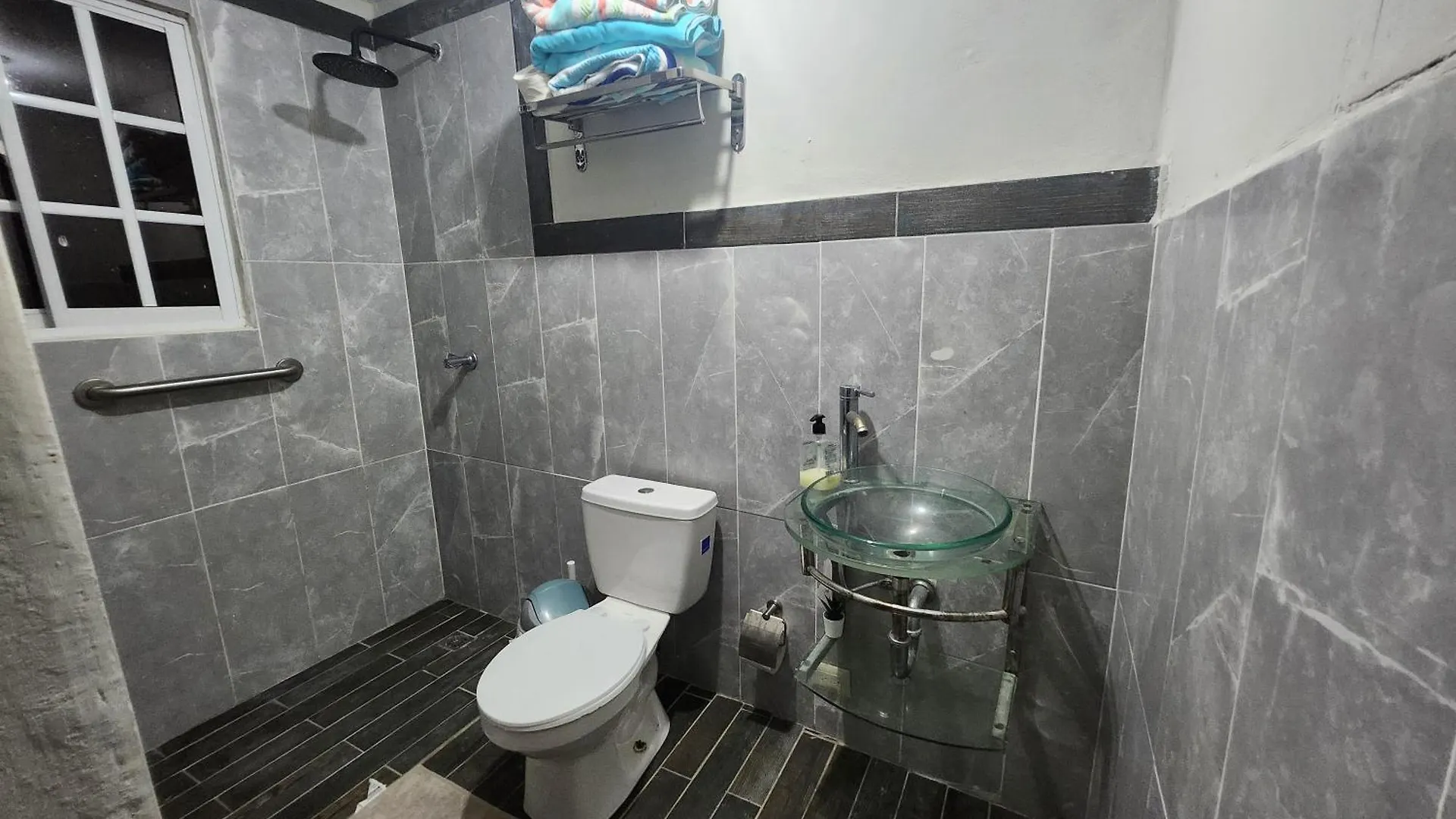 Nyaraló Private House With Pool, Ac, Bbq, Fast Wi-Fi, Pet & Family Friendly, Near Colonial Zone, Mirador Sur Park & Ocean, In Santo Domingo Villa