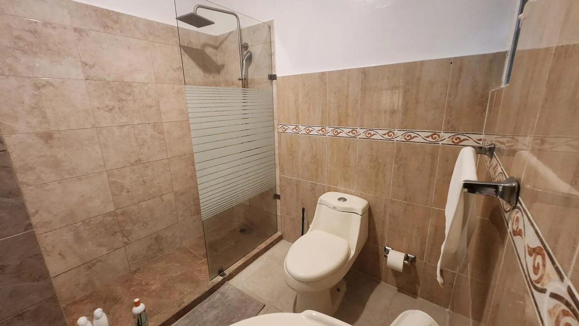 Nyaraló Private House With Pool, Ac, Bbq, Fast Wi-Fi, Pet & Family Friendly, Near Colonial Zone, Mirador Sur Park & Ocean, In Santo Domingo Villa